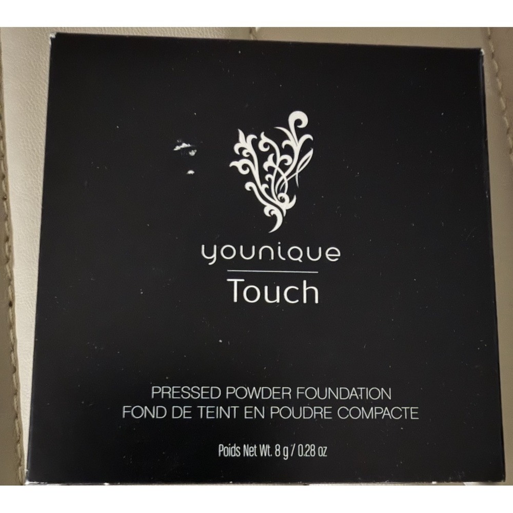 Younique Pressed Powder Foundation, Poplin. Authentic, New In Box